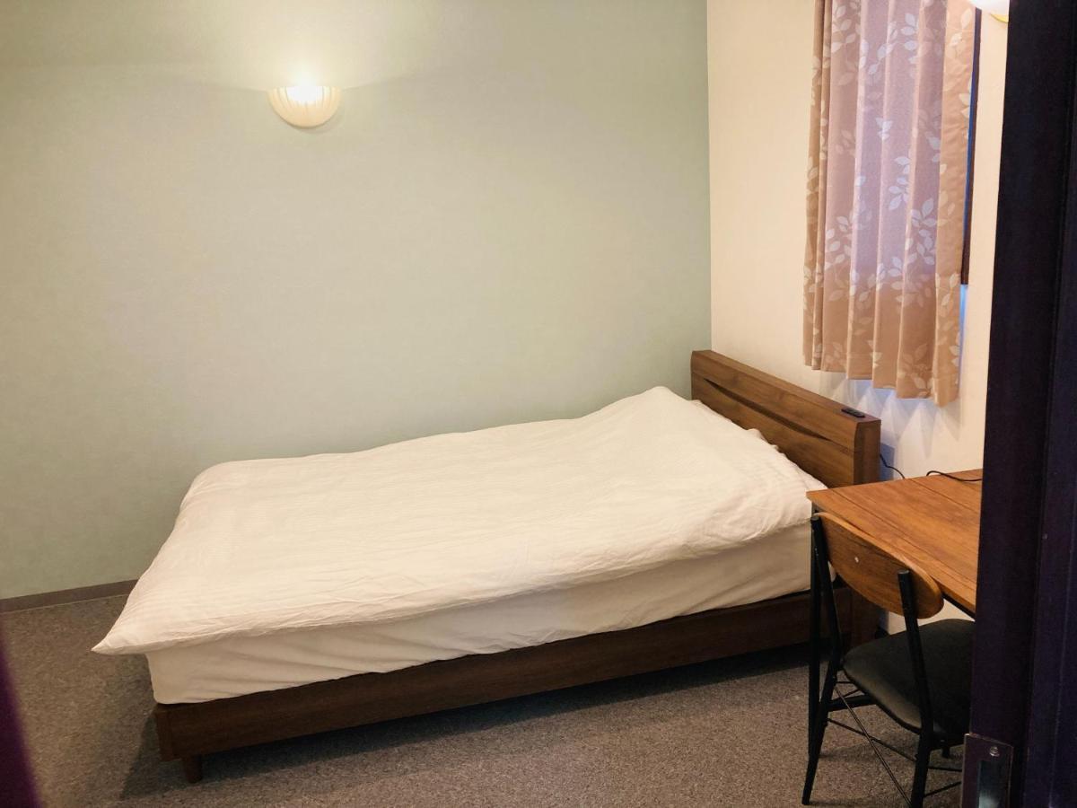 Hotel Leola - Vacation Stay 25772V Осака Екстериор снимка